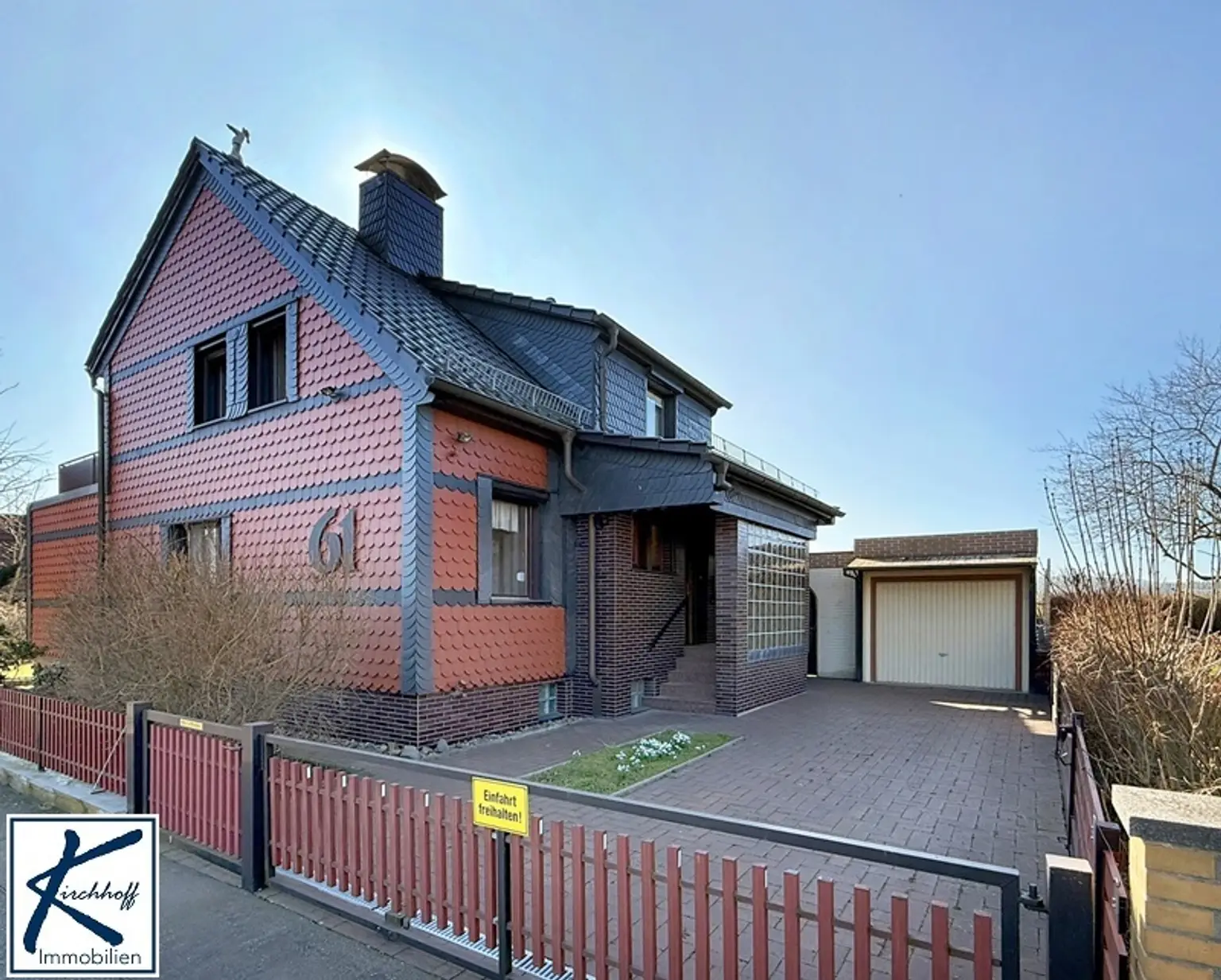 Haus und Garage