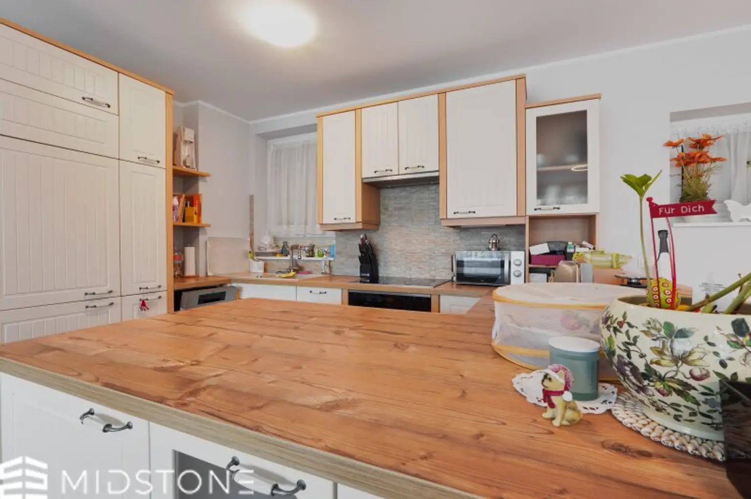 *Sonnige Gartenwohnung in ruhiger Lage* Komfortables Wohnen mit Terrasse und Garage