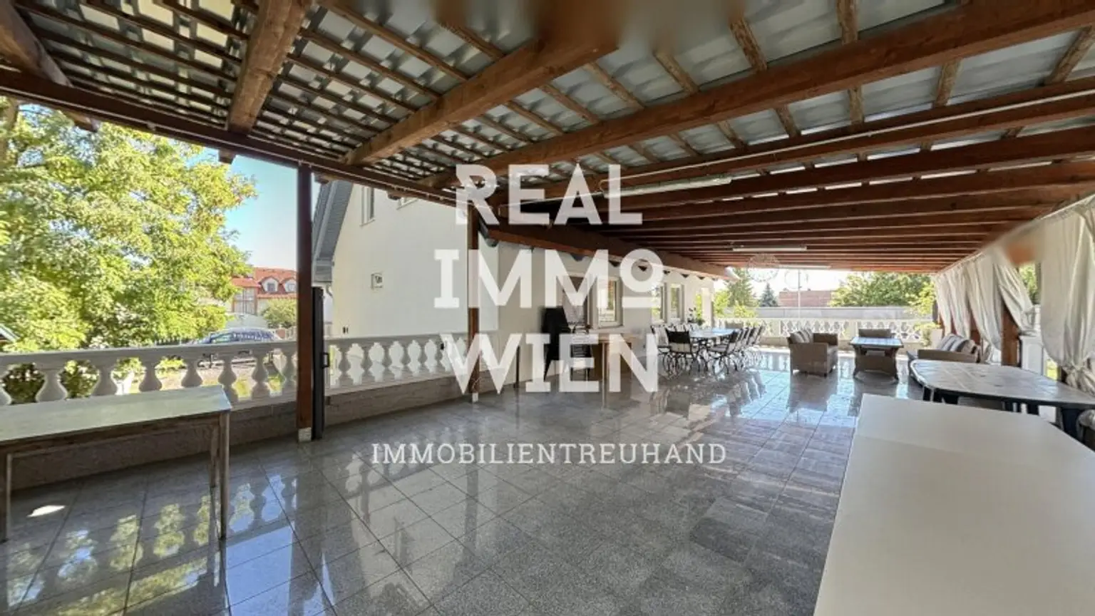 Wohnen im Grünen – Familienhaus mit Obstgarten, Keller und Garage