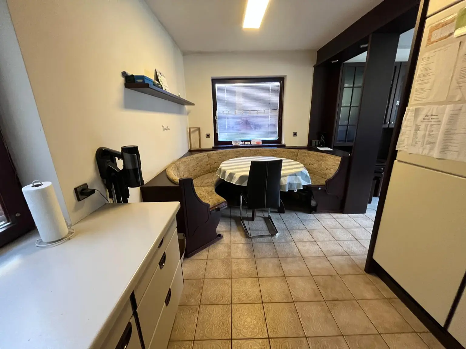 Familienfreundliches Ein- oder Zweifamilienwohnhaus mit 2 Wohneinheiten!