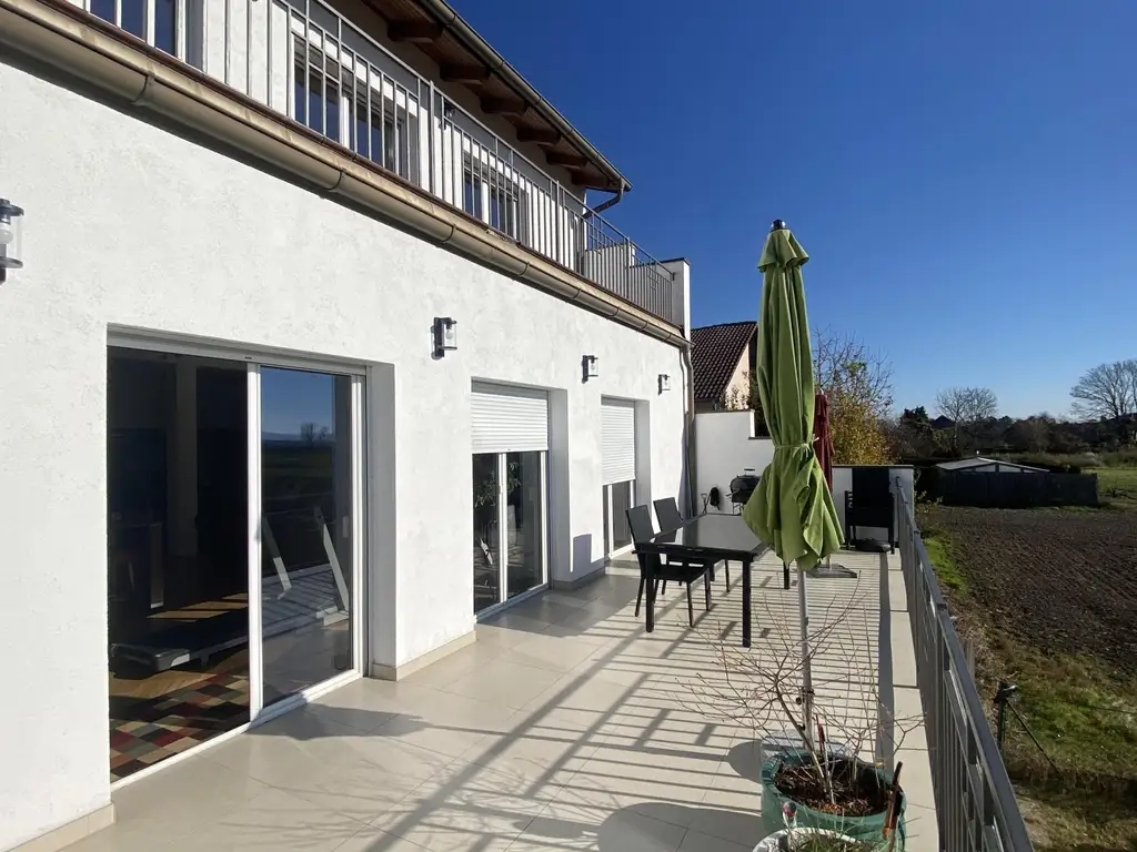 "Energieeffiziente Villa in schöner Lage"