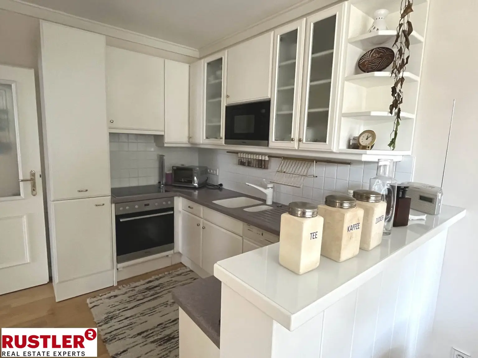Großzügige 2 Zimmerwohnung mit Loggia