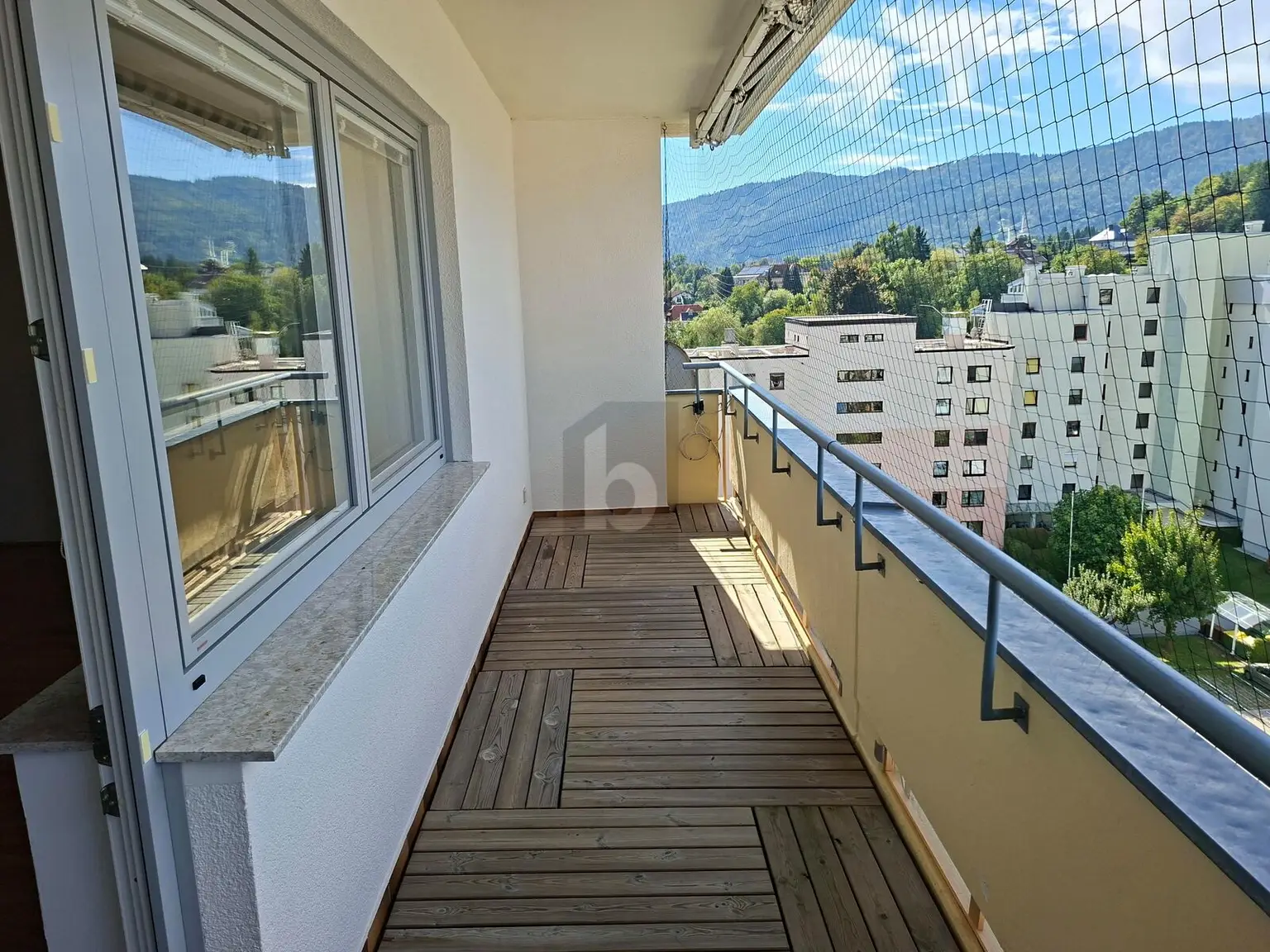 HELLER WOHNHIT IN RUHIGER LAGE