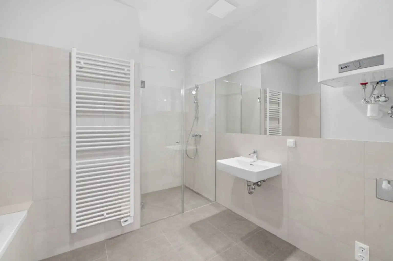 2-Zimmer-Altbaueigentumswohnung in generalsaniertem Altbau
