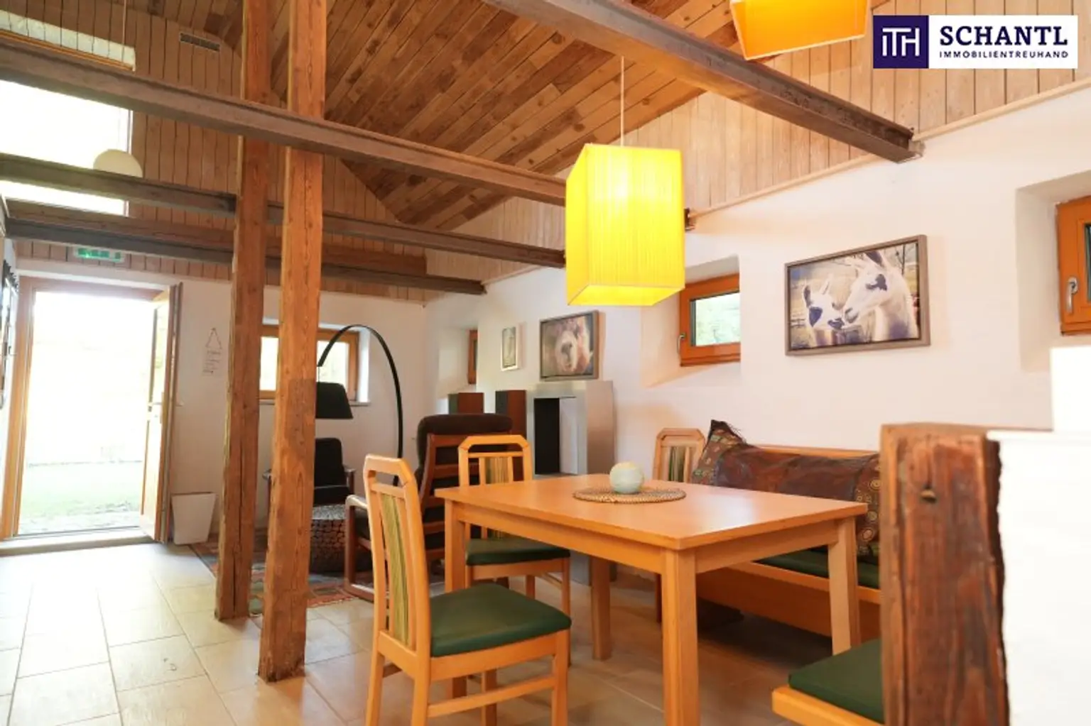 SENSATIONELLES JUWEL! Exklusiver Vierkanthof im Thermenland Steiermark – Wohnen, Reiten & Leben mit Pool und Natur!