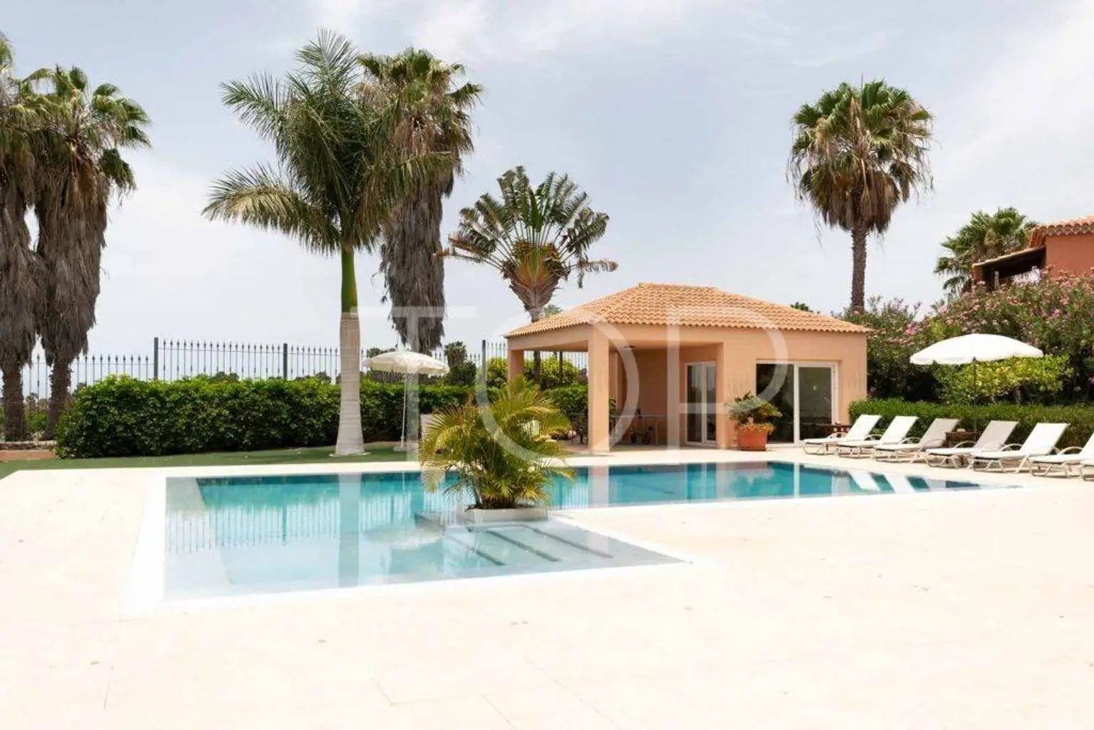 Wohnung in einer Luxusvilla am Golfplatz von Costa Adeje