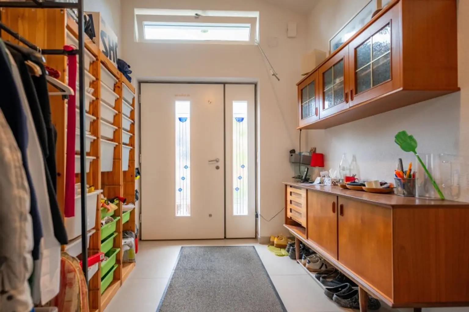 Dachgeschosswohnung in Ruhelage mit traumhaftem Grünblick, eigenem Garten und Garage
