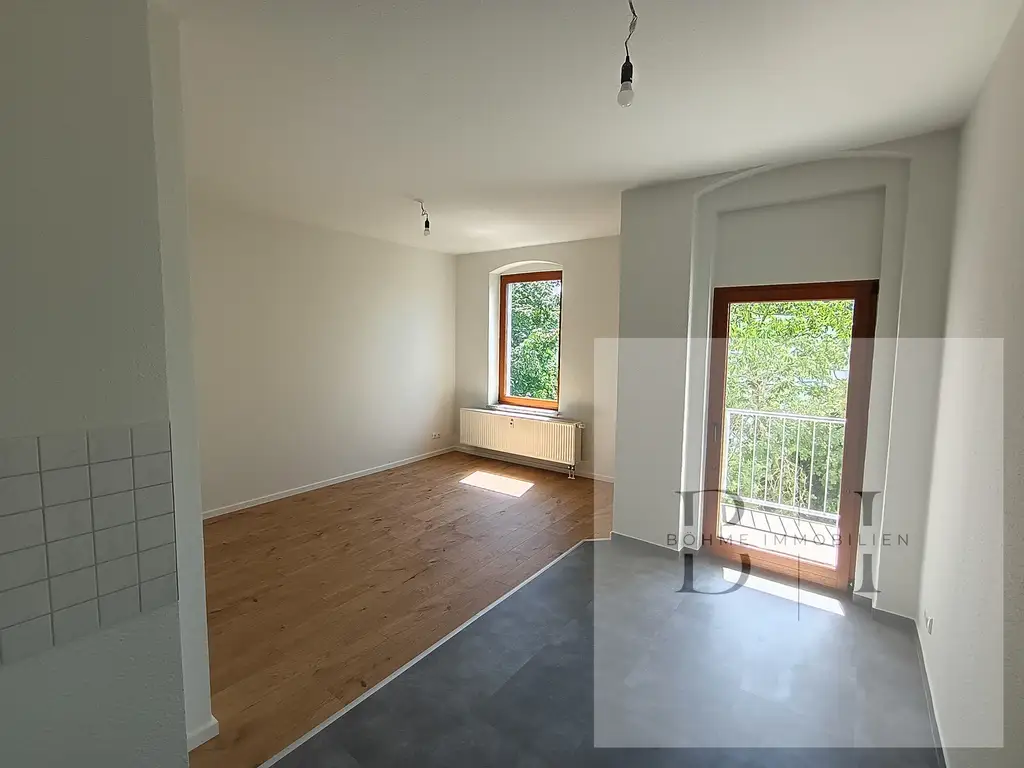 Erstbezug nach Sanierung | 2-Raum-Wohnung mit Balkon & Garten
