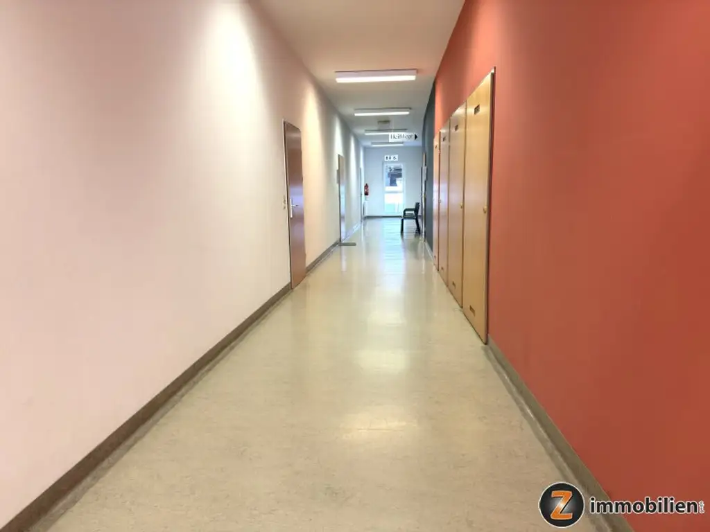 Gesundheitszentrum Oberwart: Großzügige Arztpraxis/Büroräumlichkeiten