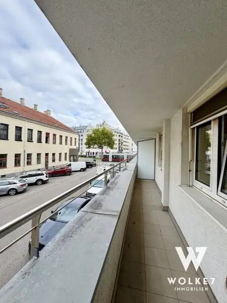 Zu vermieten: 1-Zimmer | großer Balkon | Hoßplatz 25er 26er | Keine Ablöse