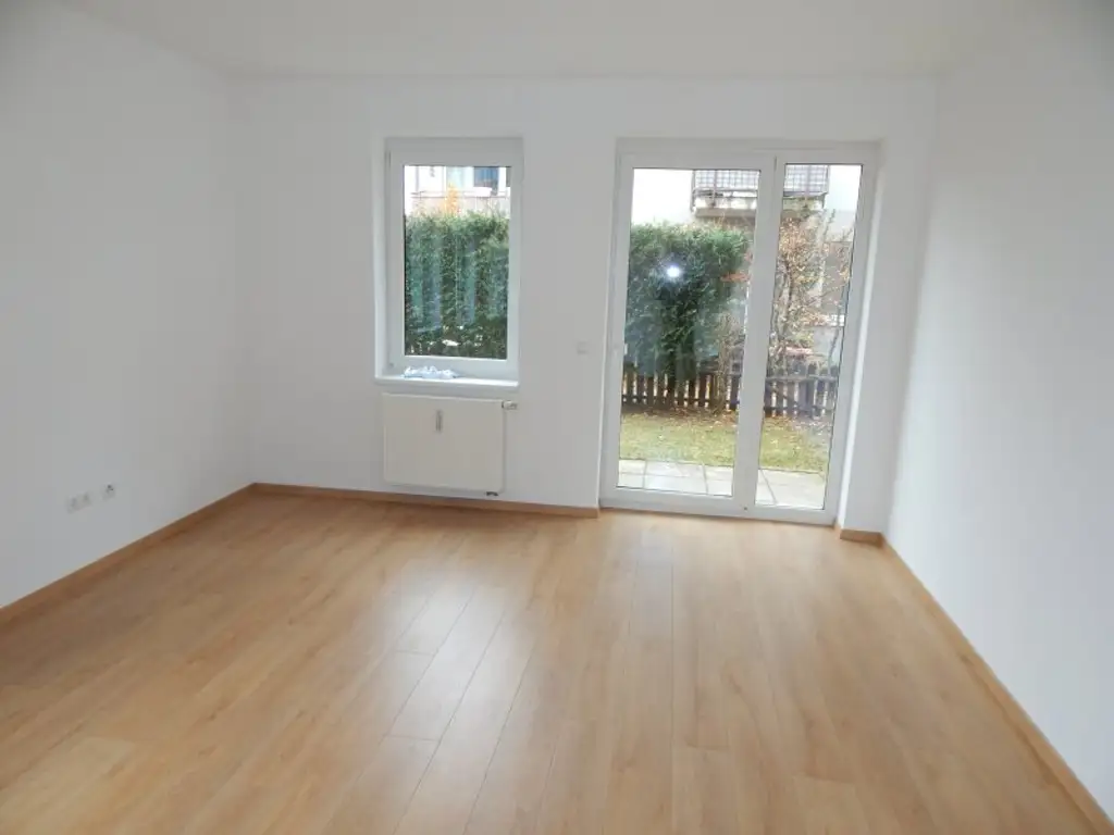 "PROVISIONSFREI" Helle und ruhige Garten-/Terrassenwohnung mit Tiefgaragenplatz