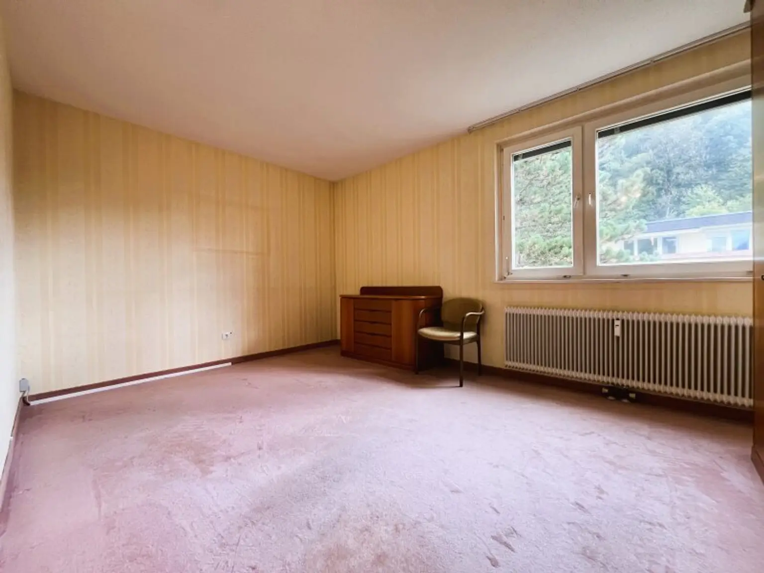 HÖTTING: Charmante, gut eingeteilte 4 -Zimmer Wohnung in BESTLAGE mit Balkon ab sofort zu kaufen!