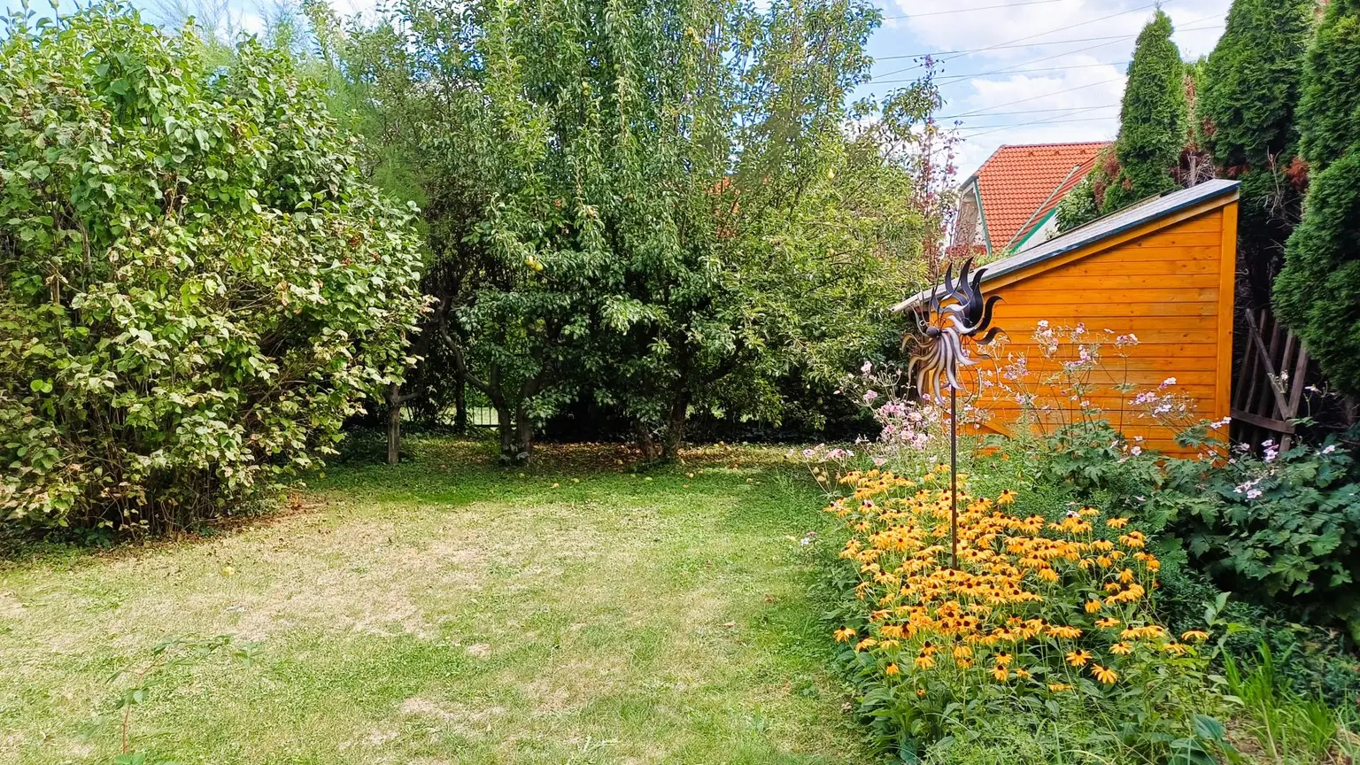 Einfamilienhaus mit Carport, schönem Garten am Badesee Neudörfl - Superädifikat