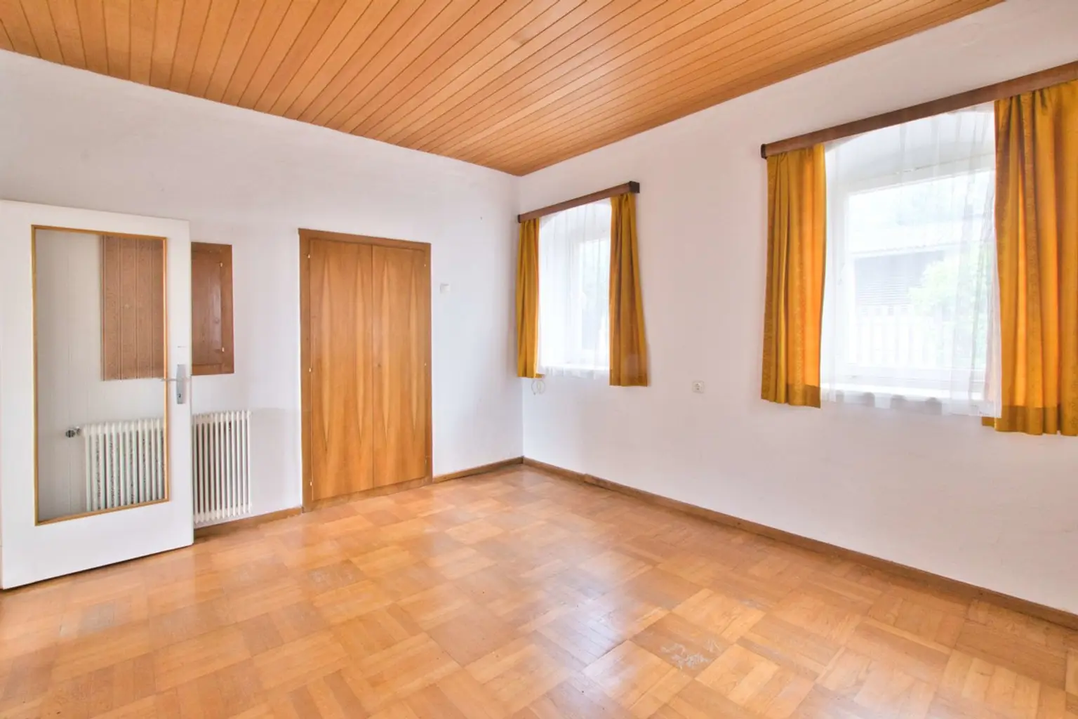 Wohnzimmer Wohnung EG