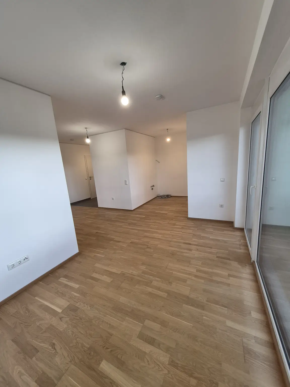 Neubau: Ca. 60 m² Wohnung mit ca. 12 m² Eckbalkon nach Nordwesten ausgerichtet
