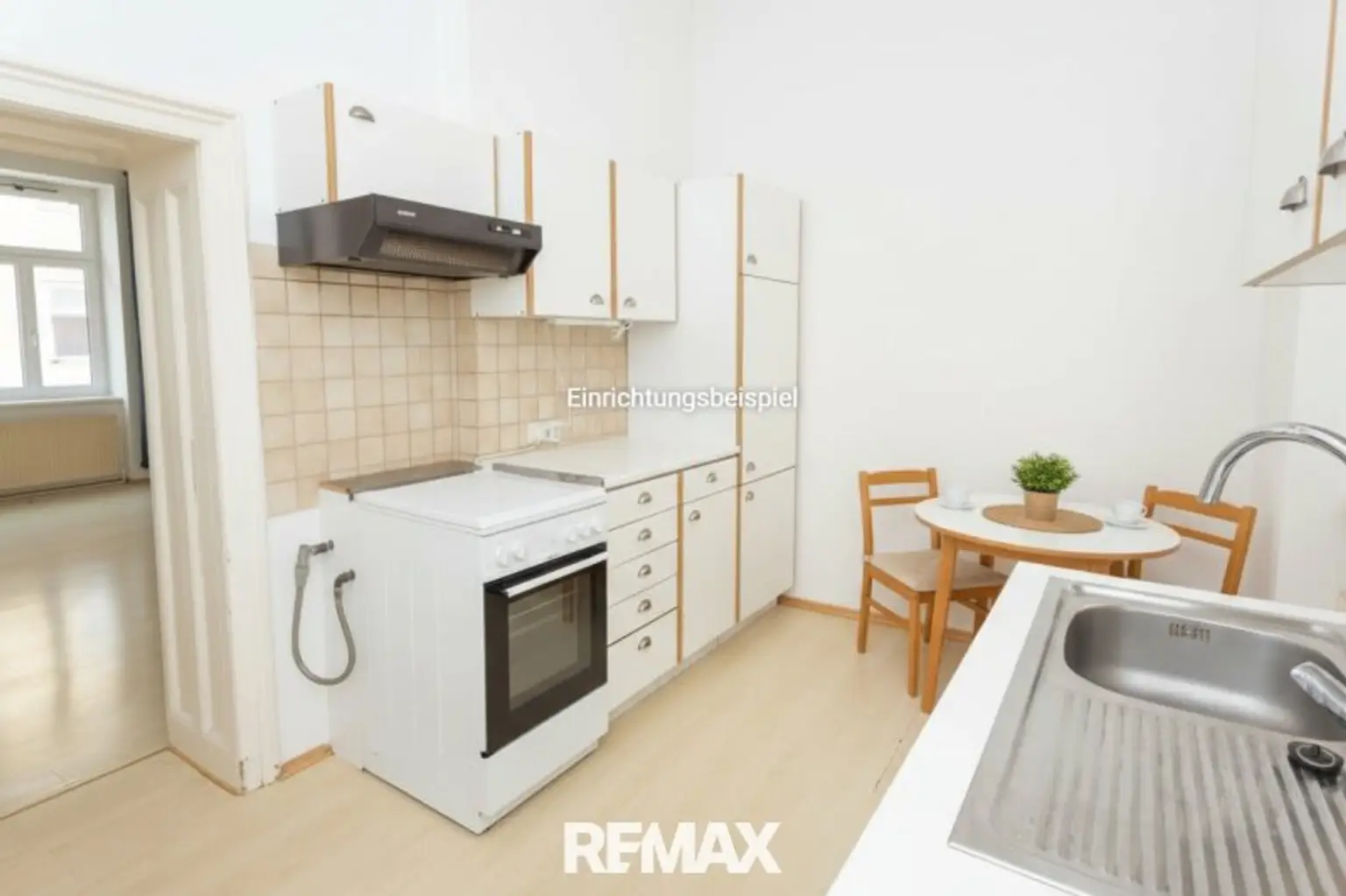 Küche mit Esstisch (Beispiel)