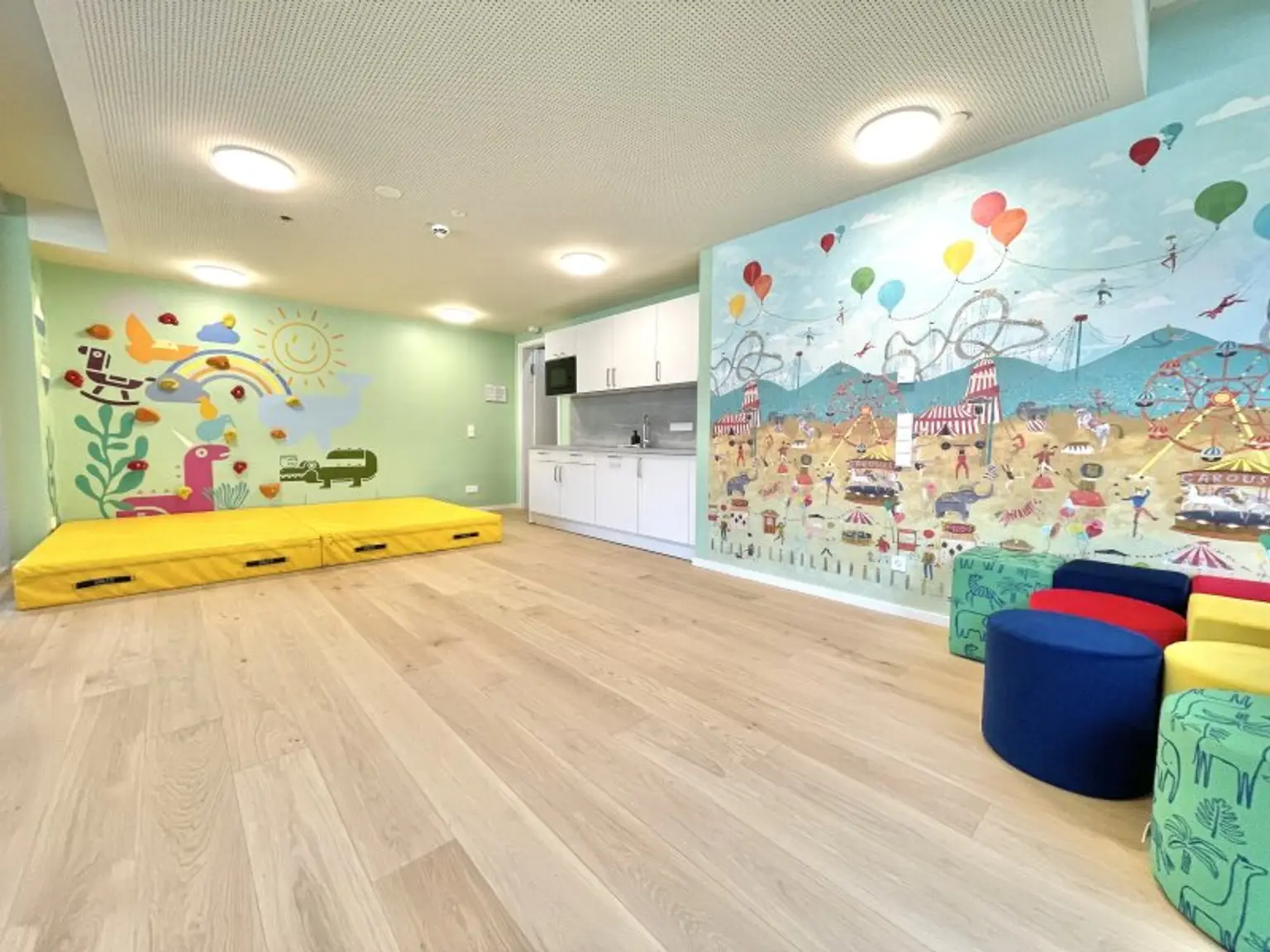 ***Grünblick im Viertel Zwei – Exklusives Wohnen über den Dächern Wiens - Infinity Rooftop-Pool - Panoramasauna - Fitnessbereich***