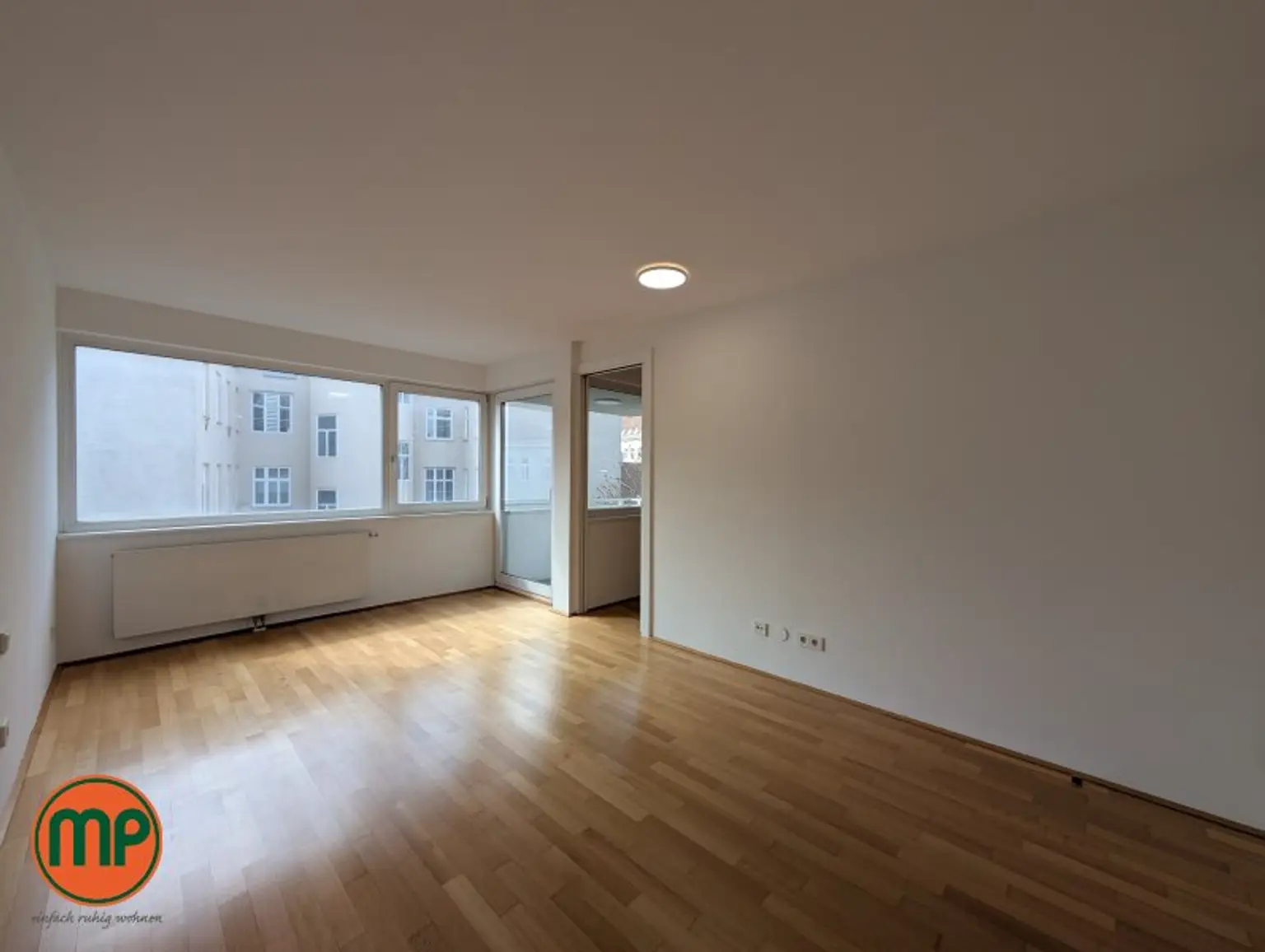 Elegante 2-Zimmer-Wohnung mit Balkon – Premiumlage unweit Uni & AKH