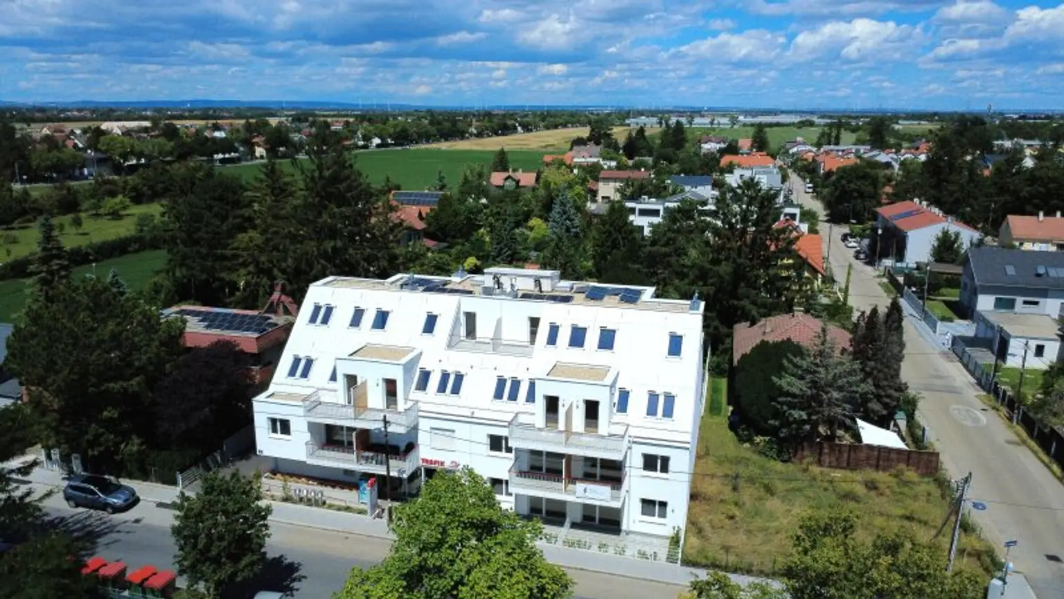 RUHELAGE TRIFFT WOHNGENUSS – Anlegerhit mir hochwertiger Ausstattung & Süd/West Balkon – Wohnen im Grünen