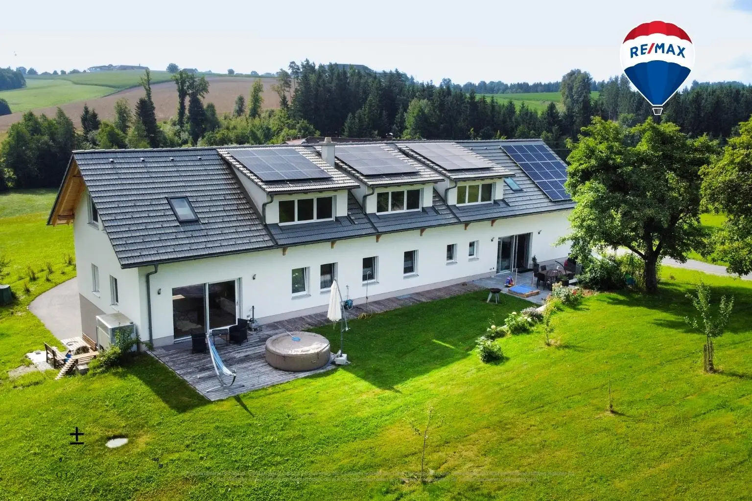 SQ Internet-Titelfoto mit Ballon2026