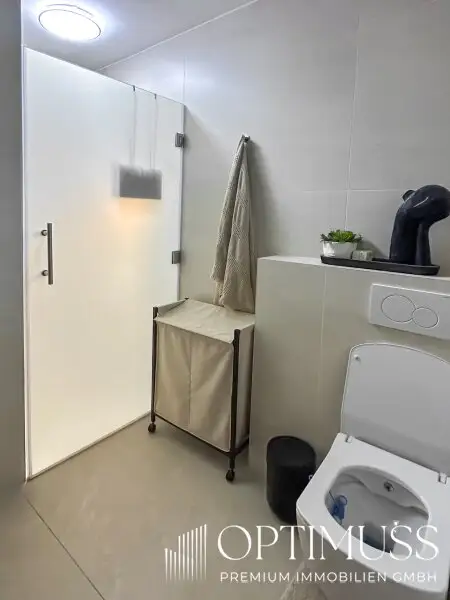 Moderne Doppelhaushälfte mit Terrasse, Pool , Garten & hochwertiger Ausstattung - Exklusives Wohnen in Gerasdorf !