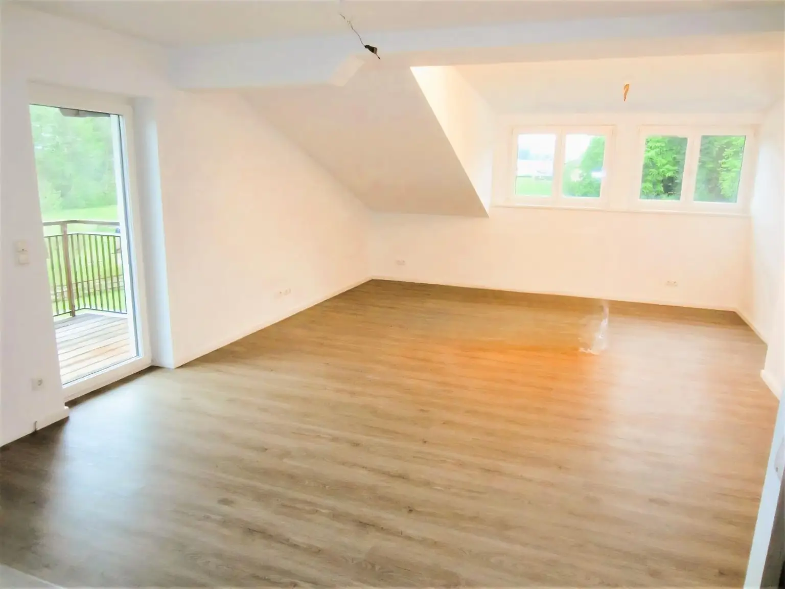 Gemütliche Mansardenwohnung mit Südbalkon und Weitblick!