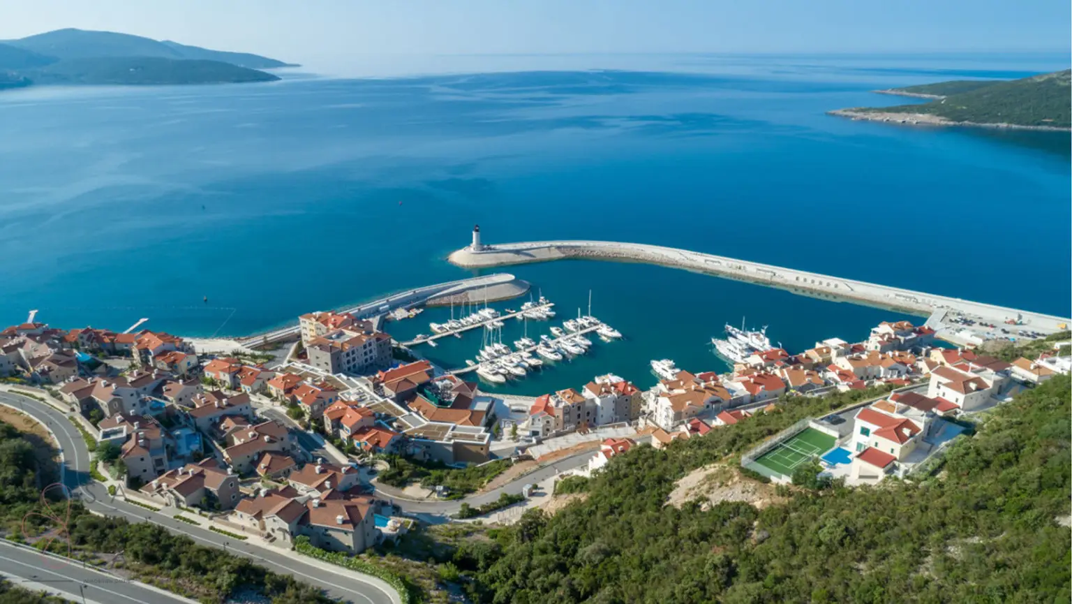 Marina Village 
Apartments 
Unit No. J311