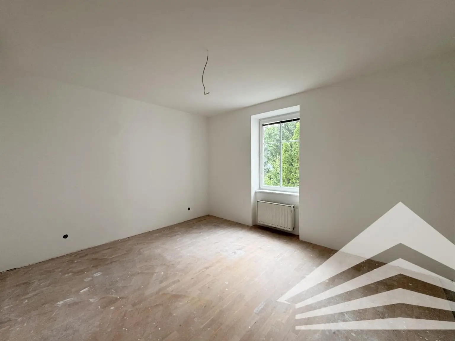 hofseitiges Schlafzimmer