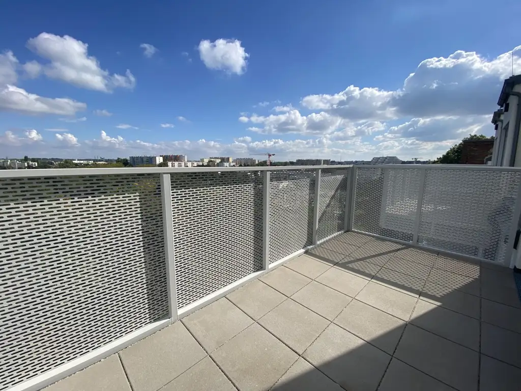 2 Zimmer + Balkon - 1 bedroom apartment + balcony  ERSTBEZUG =Das Laurenz= Top Weitblick Wohnung U3