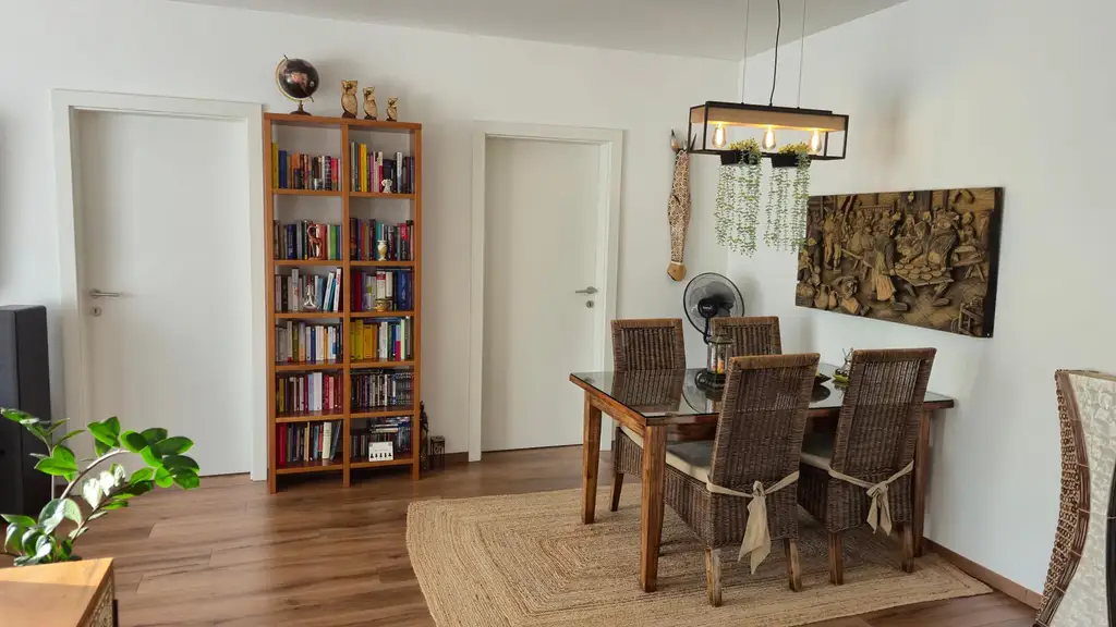 HELLE, FAMILIENTAUGLICHE WOHNUNG AM RIEDERBERG