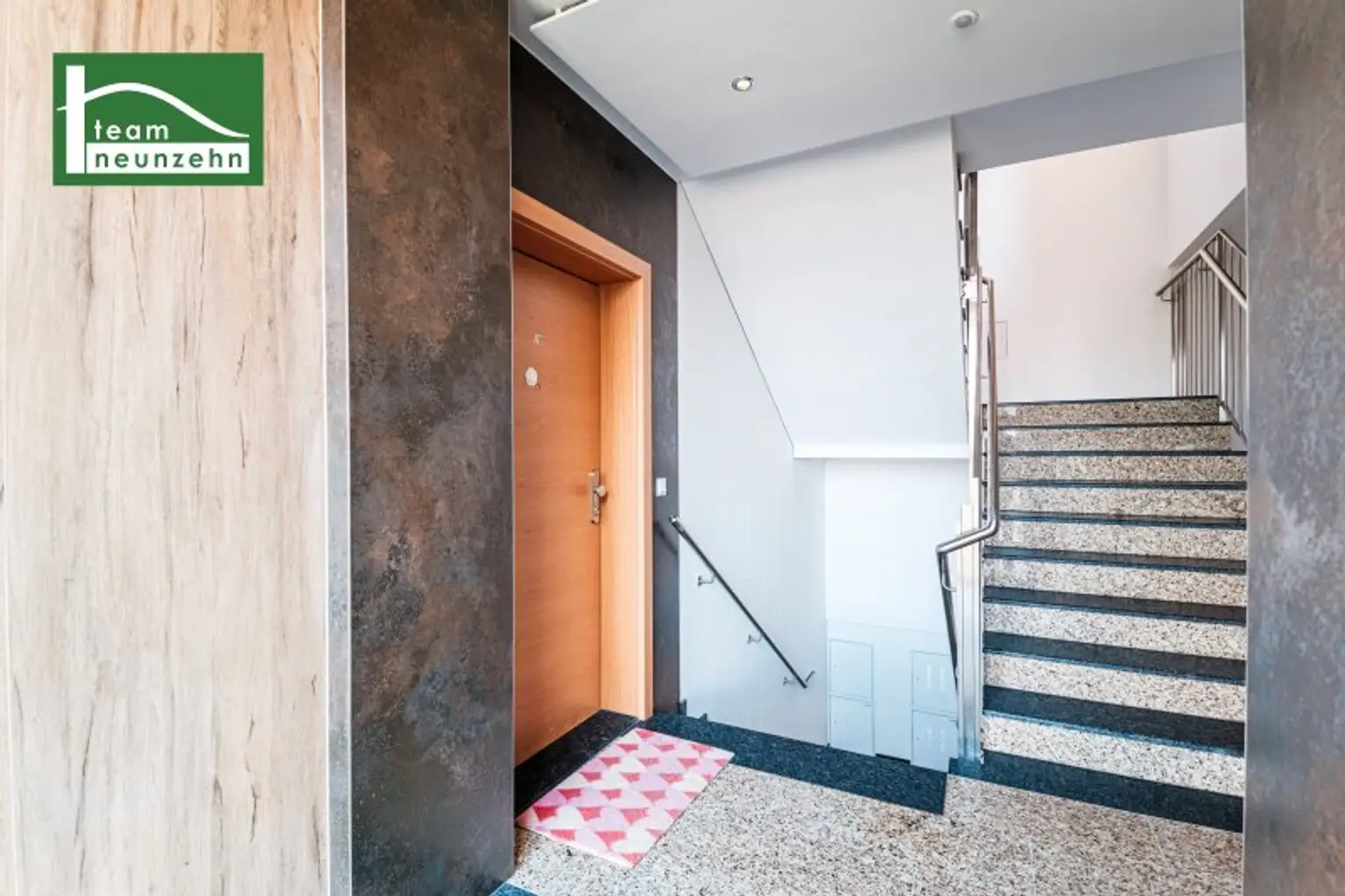 Einziehen und Wohlfühlen! Wohnung mit Hof-Balkon im hellen 4. OG nahe U3, Meiselmarkt und Schönbrunn! KLIMAANLAGE!