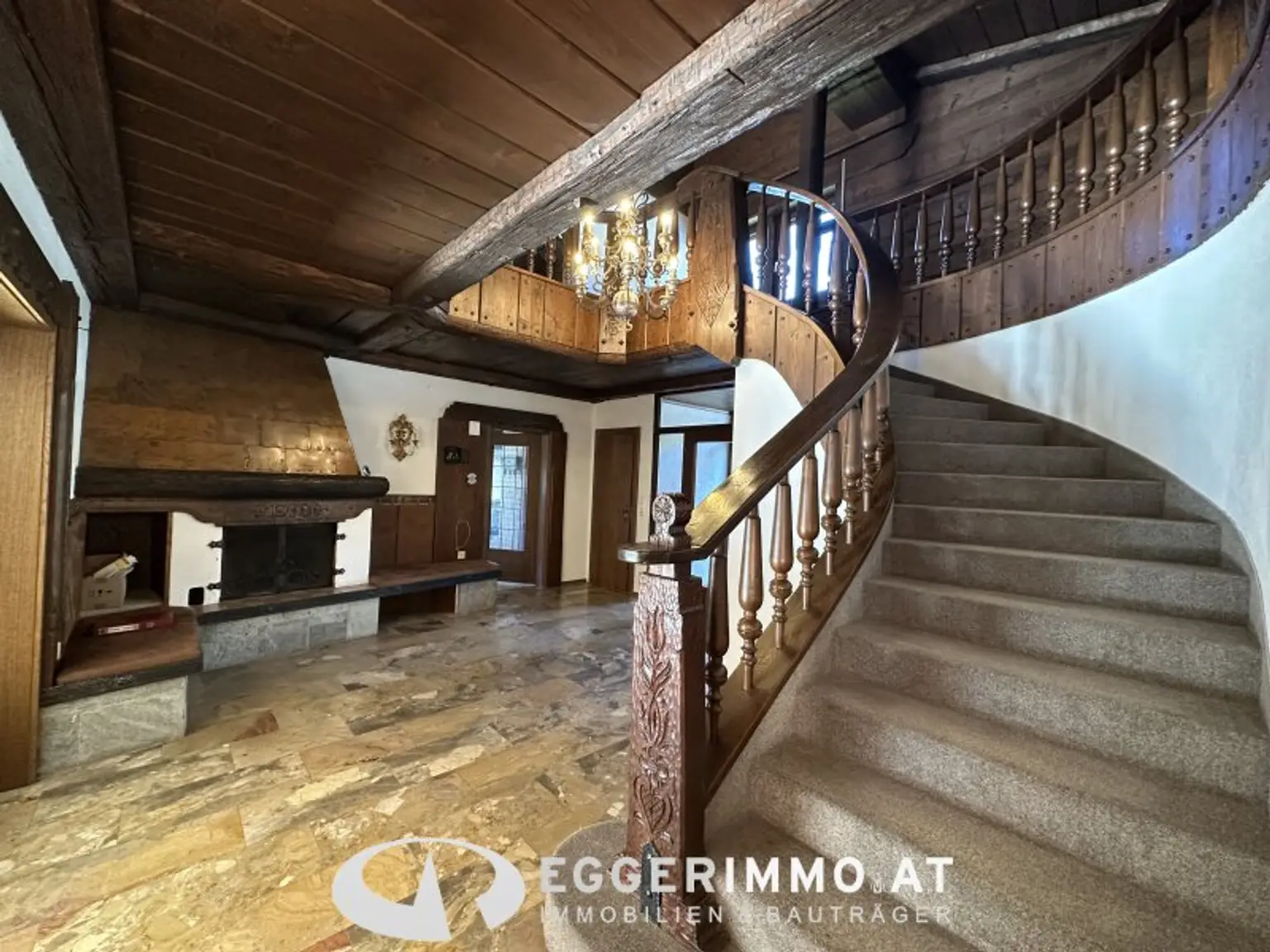 Spacious Detached House with Garconniere in Country House Style with Large Garden for Rent