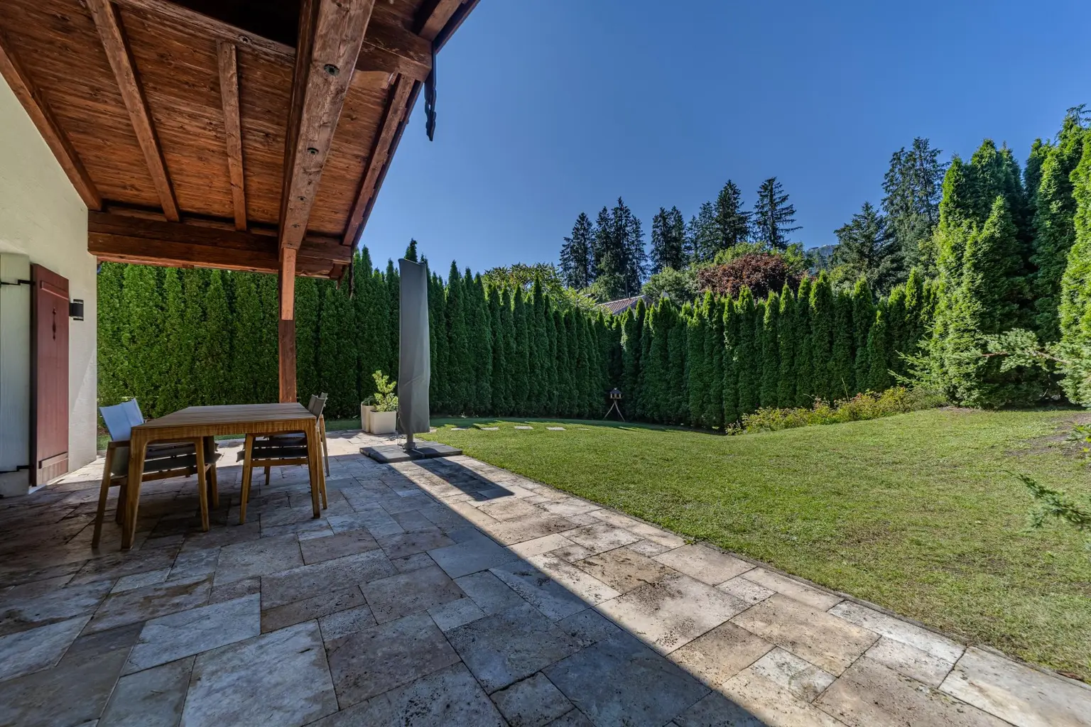 Schicke, exklusive Gartenwohnung in ruhiger Sonnenlage