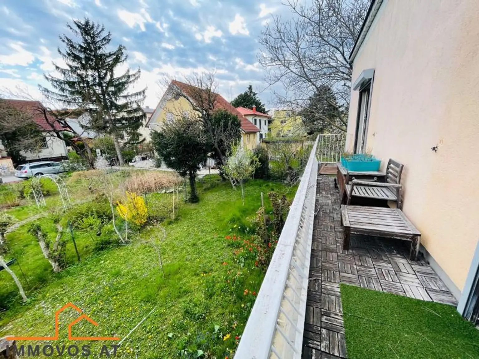 ***SEHR SCHÖNE BALKONWOHNUNG***