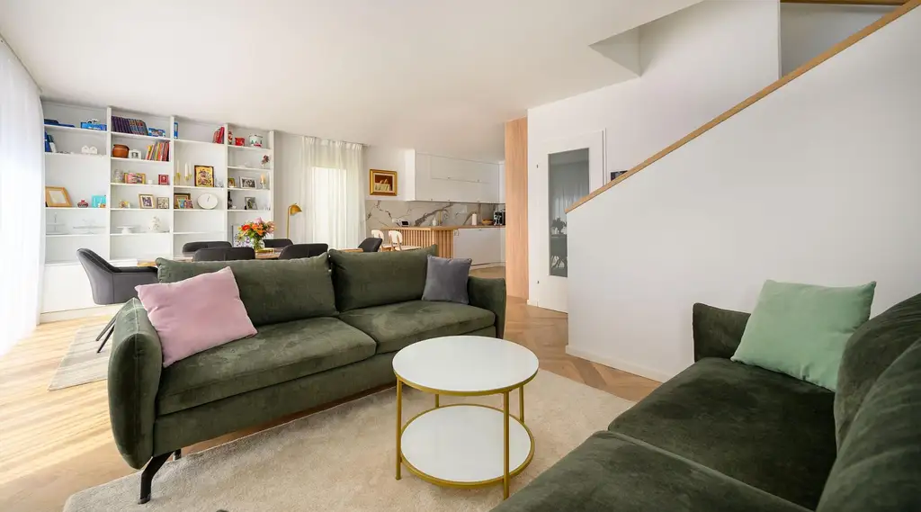 Provisionsfreie Doppelhaushälfte mit 162 m² Nutzfläche, Terrasse und Sonnengarten samt 2 Parkplätzen