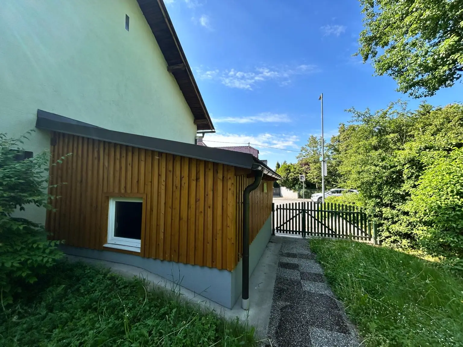 Traumhaftes Grundstück mit atemberaubendem Fernblick und charmanten Einfamilienhaus