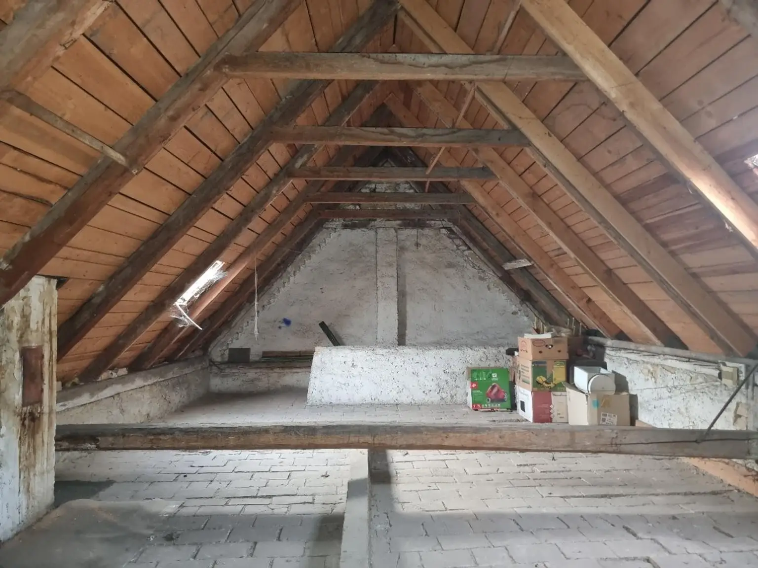 "Endstation Haus Desire"