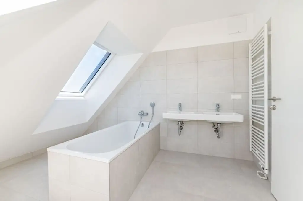 Erstbezug ab Oktober! Grandiose 4-Zimmer-Terrassenwohnung inkl. Parkplatz in Hietzing zu vermieten!