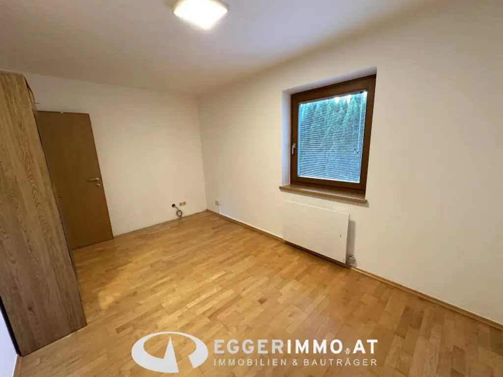 5710 Kaprun: Rent: Garden Apartment; Falkenbachwandgasse, 3-room apartment on 2 floors, partially furnished! Fireplace! Parkingplace