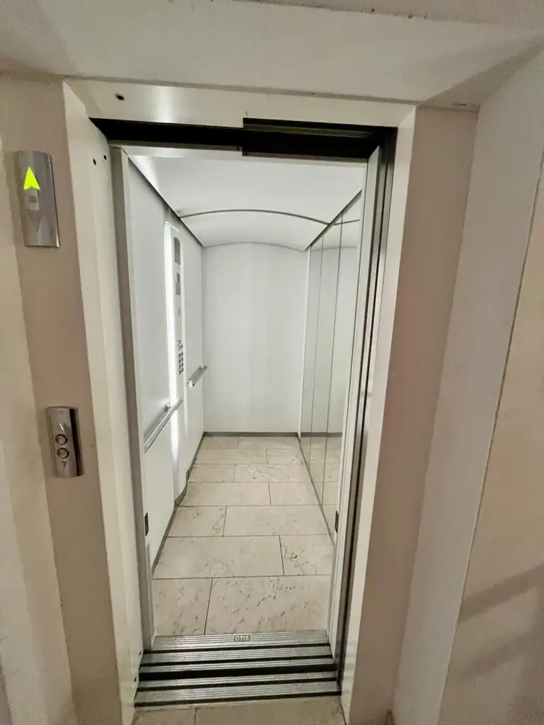 TOP LAGE GEIDORF: Barrierefreie 4 Zimmer Wohnung mit Balkon + Tiefgarage