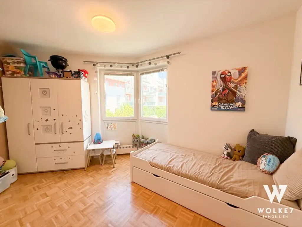 Vollmöblierte Eigentumswohnung mit Balkon | 3 Zimmer | Garagenplatz | – Familienfreundlich & Ruhig gelegen