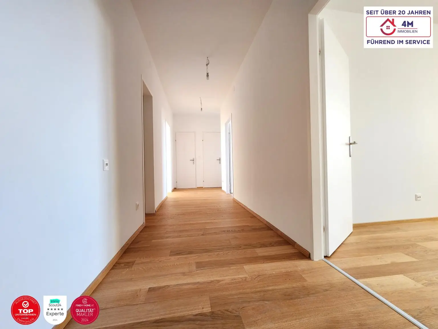 *AKTION NUR 1,5%+20% ust. PROVISION BEZAHLEN* Hochwertig sanierte 3-Zi.-Wohnung mit Loggia & traumhaftem Fernblick aus allen Zimmern