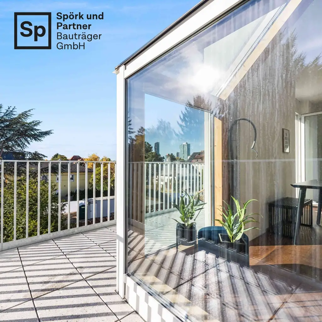 BESTLAGE ALTE DONAU
DACHGESCHOSSWOHNUNG
5 MINUTEN ZUR ALTEN DONAU