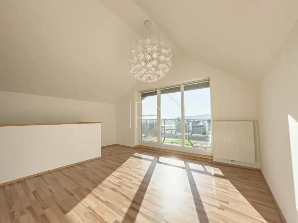 Gießhübl. Ruhe. Architektur.  Reihenhaus mit Garten