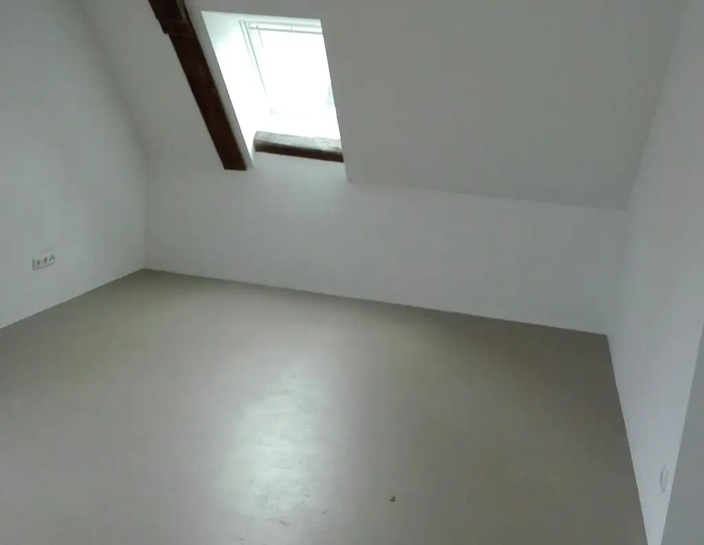 schöne 3-Zimmer-Wohnung mit möblierter Küche im Zentrum von Schärding