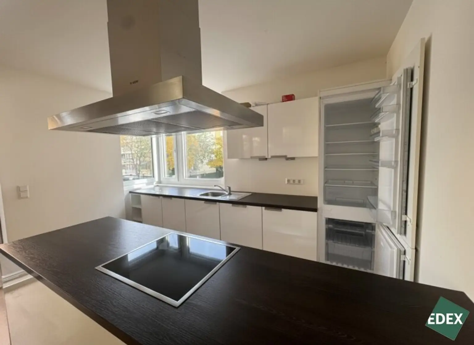 3-Zimmer-Neubau mit Loggia direkt bei der Donau