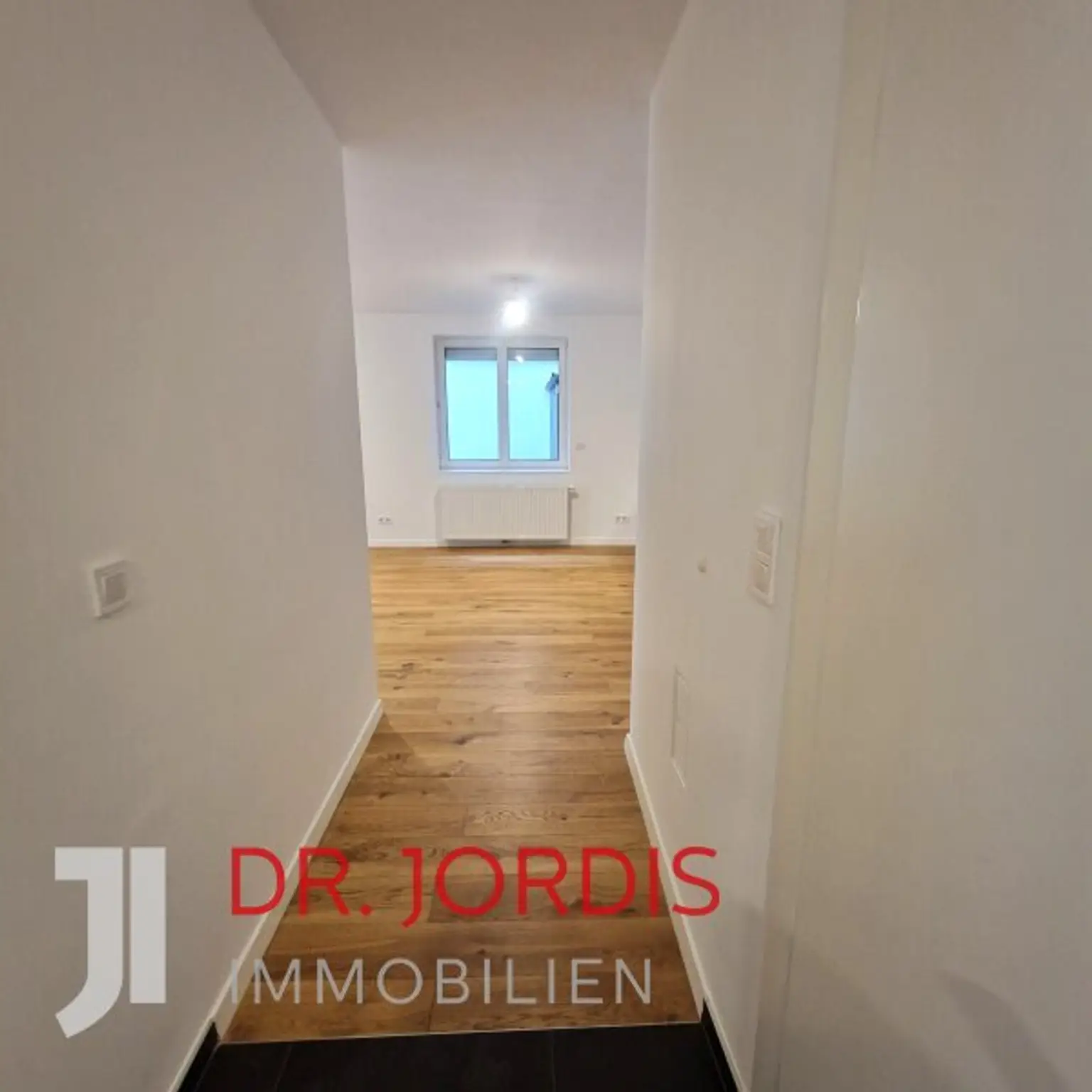 perfekt geschnittene Gartenwohnung, mit Garagenplatz im Eigentum