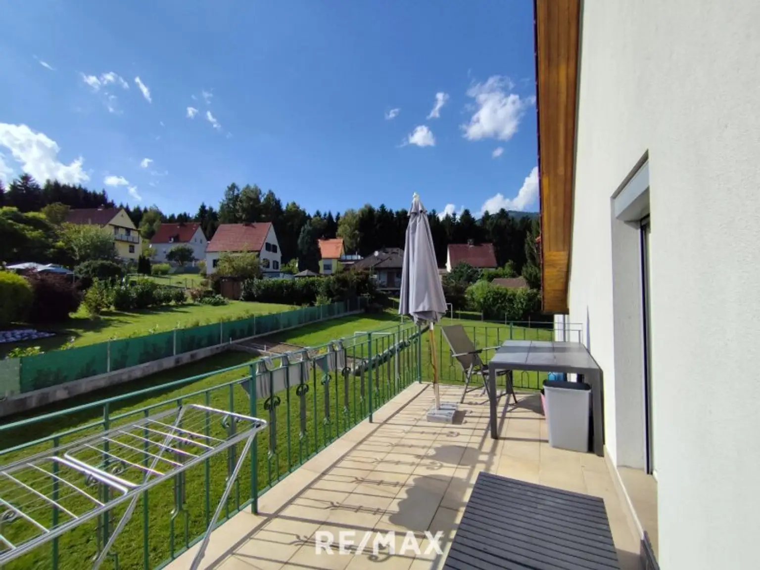 *** Gemeinschaftsprojekt oder Investment? Zwei Häuser, sechs Stellplätze, großes Grundstück in Toplage! ***