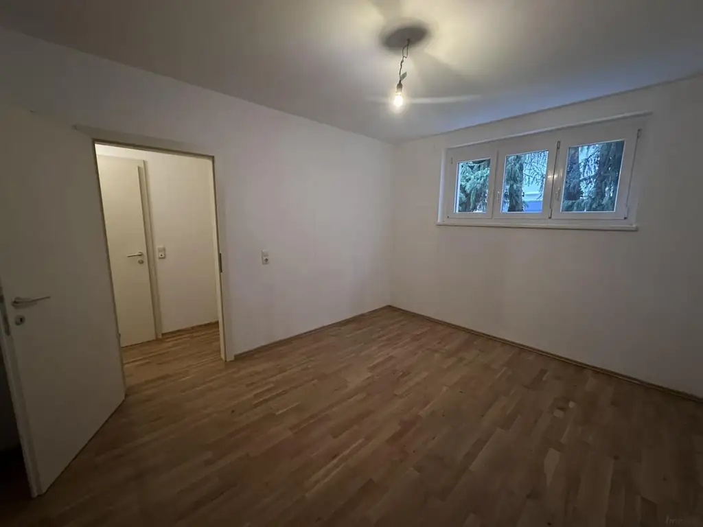 Derzeit geförderte 3-Zimmerwohnung mit Garten!