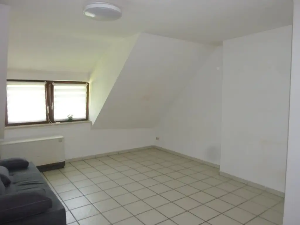 "GRÖDIG - Kleines Appartement mit PKW-Stellplatz"